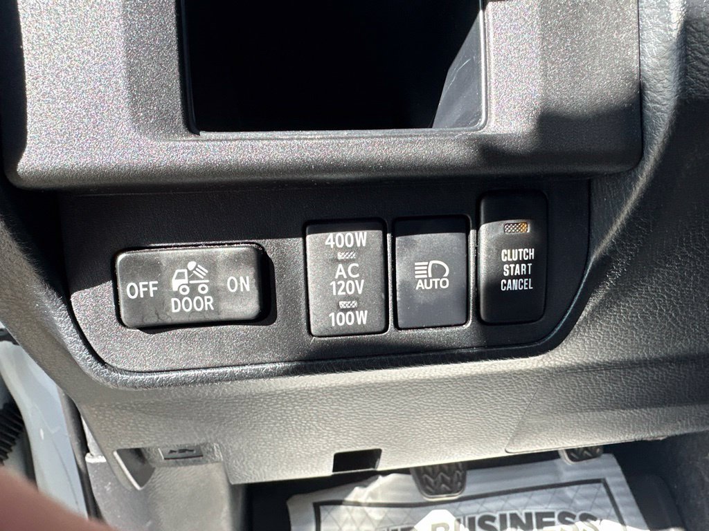 Used 2019 Toyota Tacoma TRD Sport AWD/4WD image 24