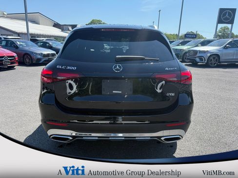Used 2024 Mercedes-Benz GLC 300 4MATIC image 7