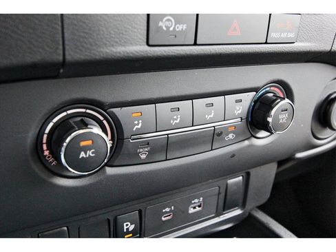 Certified 2024 Nissan Frontier SV w/ Technology Package image 22