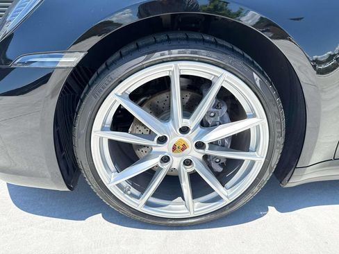 Used 2021 Porsche 911 Carrera RWD image 7