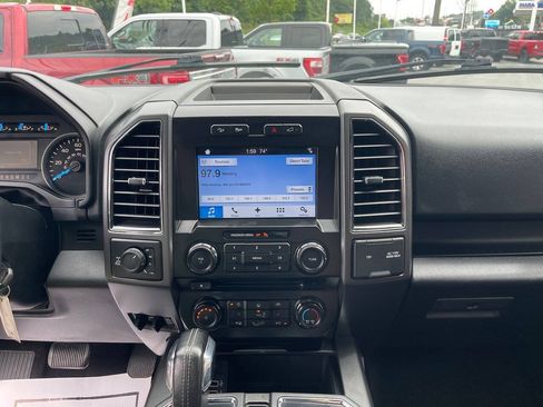 Used 2017 Ford F150 XLT w/ Equipment Group 302A Luxury AWD/4WD image 34