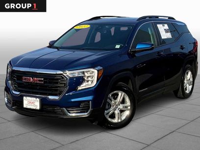 Used 2022 GMC Terrain SLE w/ Driver Convenience Package