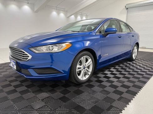 Used 2018 Ford Fusion S image 3
