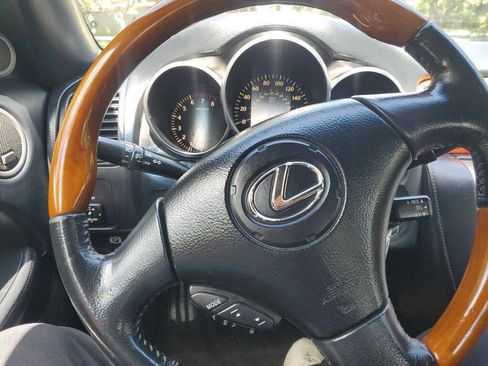 Used 2006 Lexus SC 430 Convertible RWD image 32