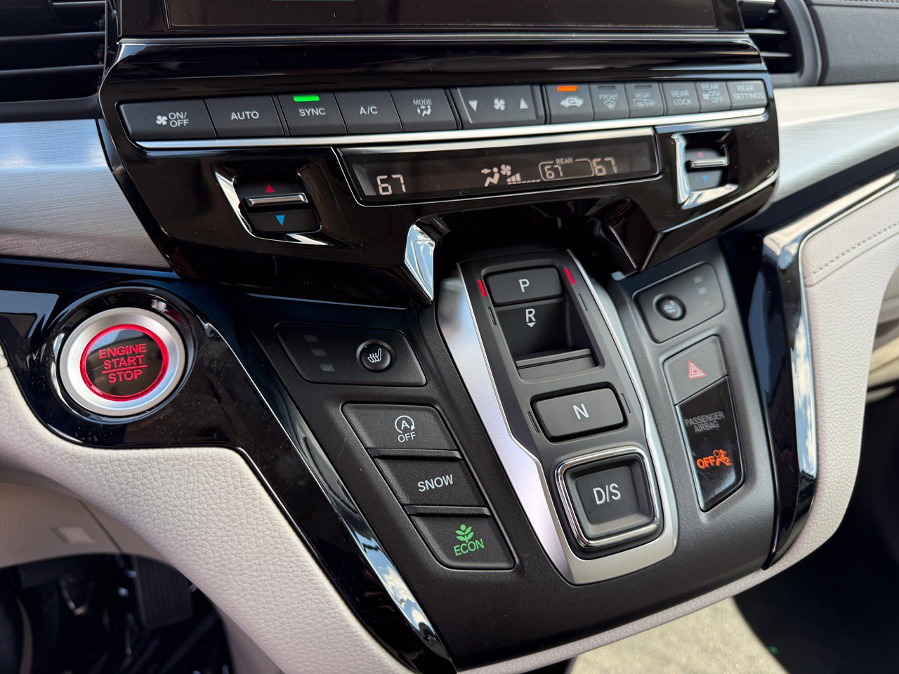 New 2027 Honda Odyssey Touring image 18