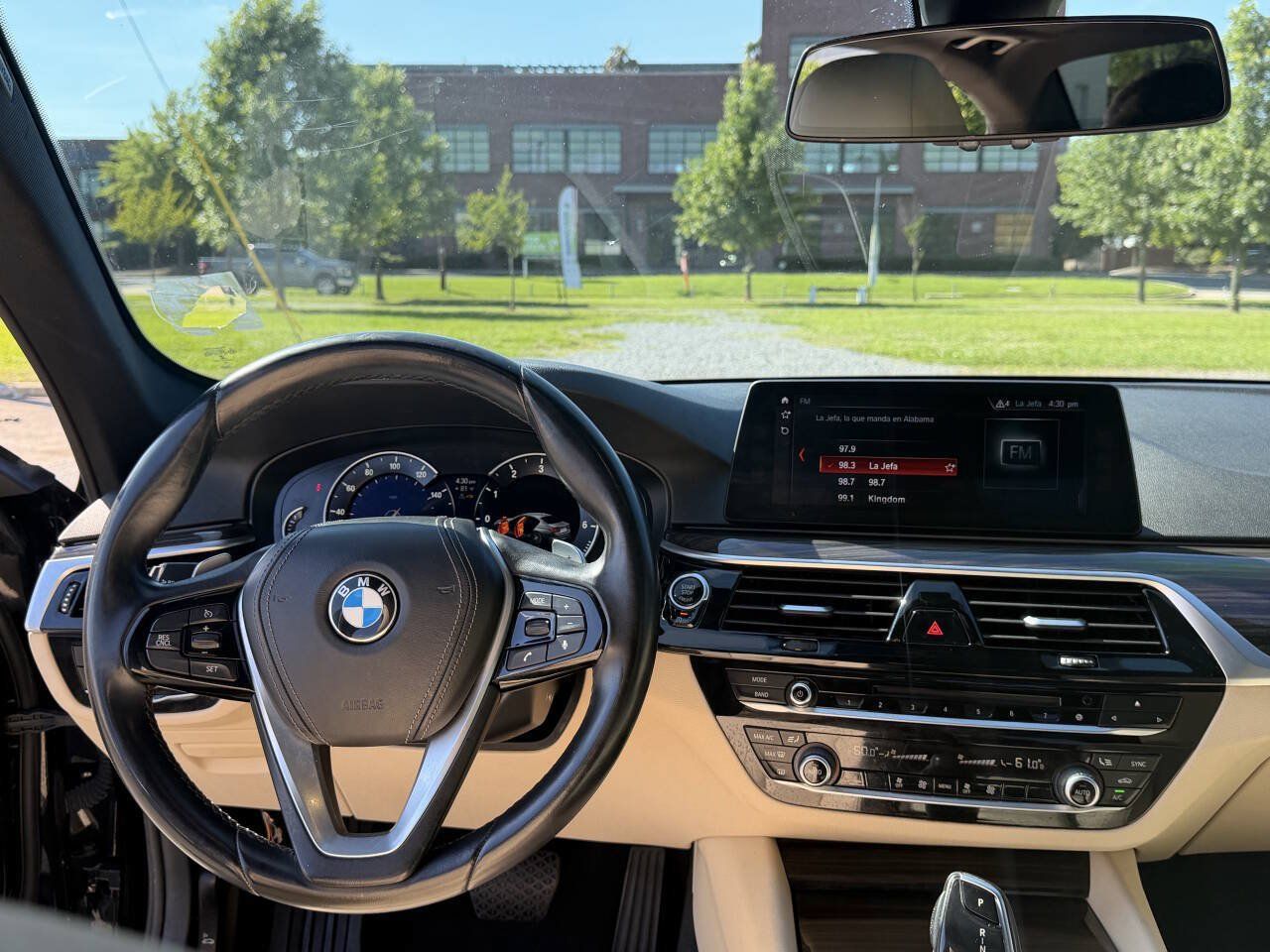 Used 2017 BMW 530i RWD image 30