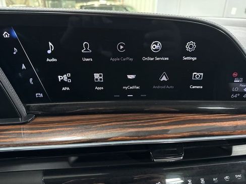 Used 2023 Cadillac Escalade ESV Premium Luxury image 21