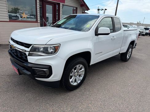 Used 2022 Chevrolet Colorado LT w/ Fleet Safety Package AWD/4WD image 4