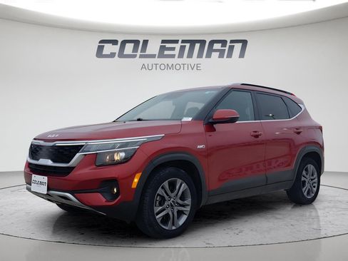 Used 2022 Kia Seltos S AWD/4WD image 1
