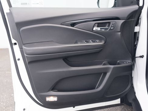 Used 2022 Honda Pilot Touring image 14