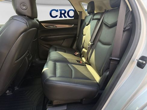Used 2017 Cadillac XT5 Luxury AWD/4WD image 18