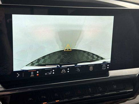 New 2025 GMC Sierra 1500 Elevation w/ Elevation Premium Package image 4