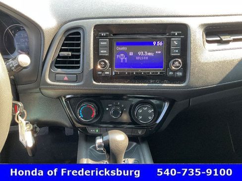 Certified 2019 Honda HR-V LX image 36