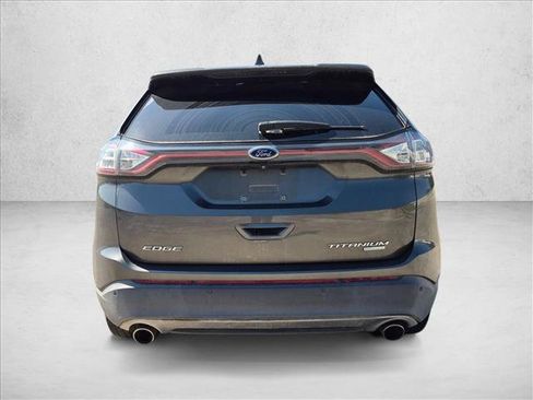 Used 2018 Ford Edge Titanium FWD image 6