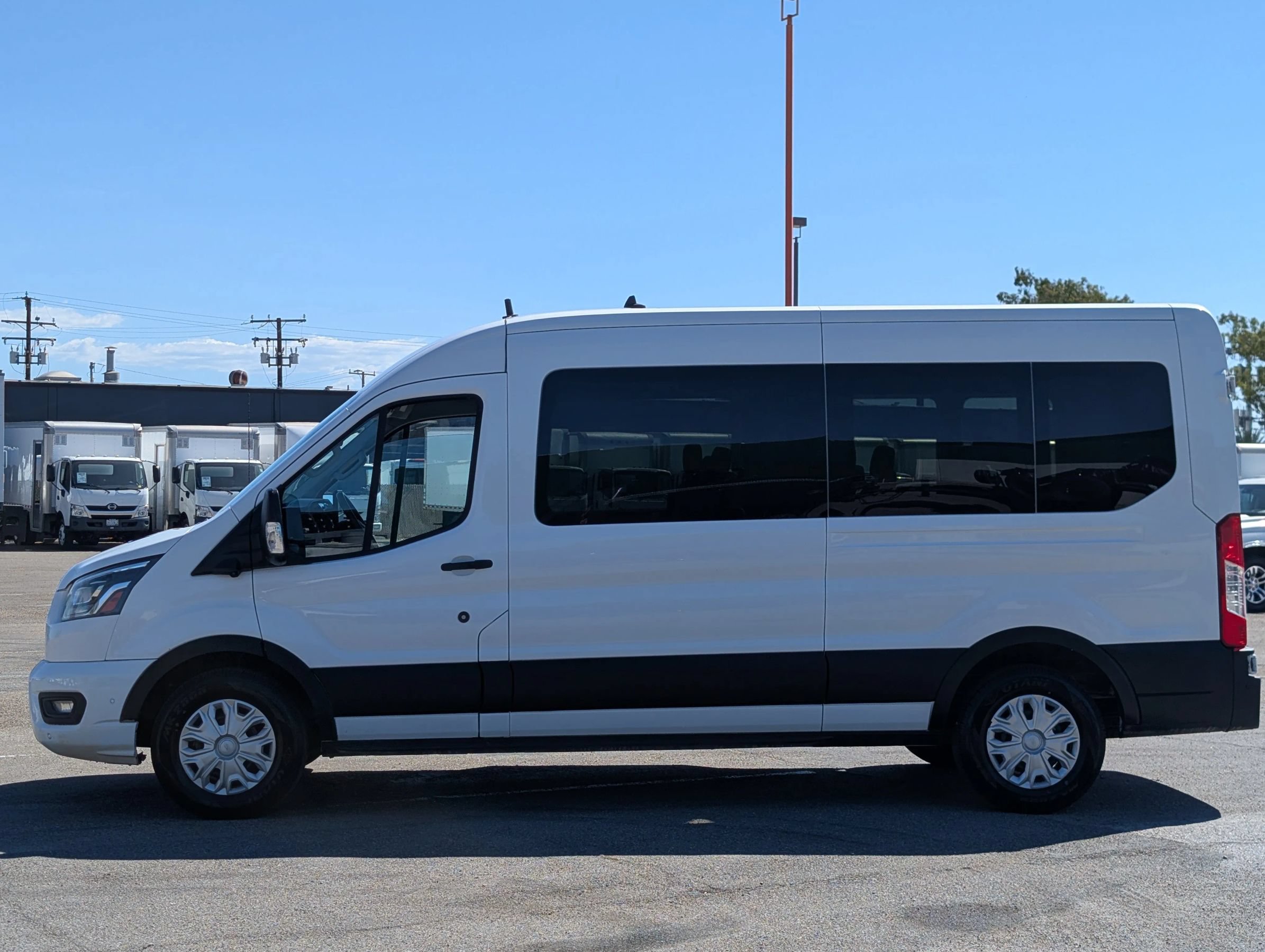 Used 2023 Ford Transit 350 XLT RWD image 4