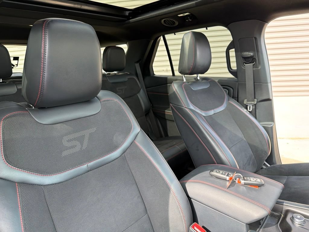 Used 2025 Ford Explorer ST AWD/4WD image 20