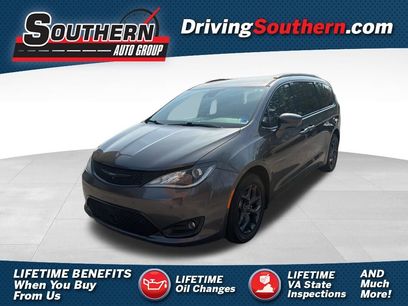 Used 2019 Chrysler Pacifica Touring-L w/ Advanced Safetytec Group