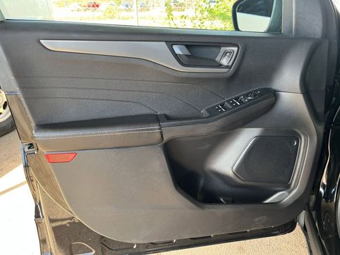 Used 2023 Ford Escape Active image 20