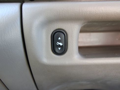 Used 2004 Ford F250 Lariat image 27