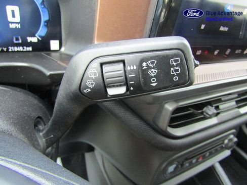 Certified 2025 Ford Bronco Sport Outer Banks w/ Outer Banks Tech Package+ AWD/4WD image 35