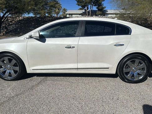 Used 2010 Buick LaCrosse CXS image 3