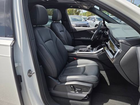 Used 2025 Audi Q7 3.0T Premium Plus AWD/4WD image 19
