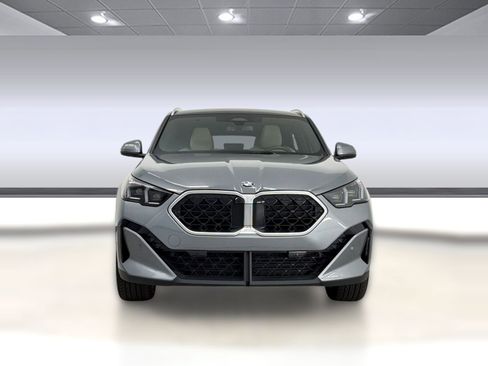Used 2025 BMW X2 xDrive28i w/ Premium Package AWD/4WD image 6