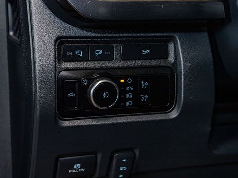 Used 2023 Ford F450 Lariat w/ Camper Package image 21