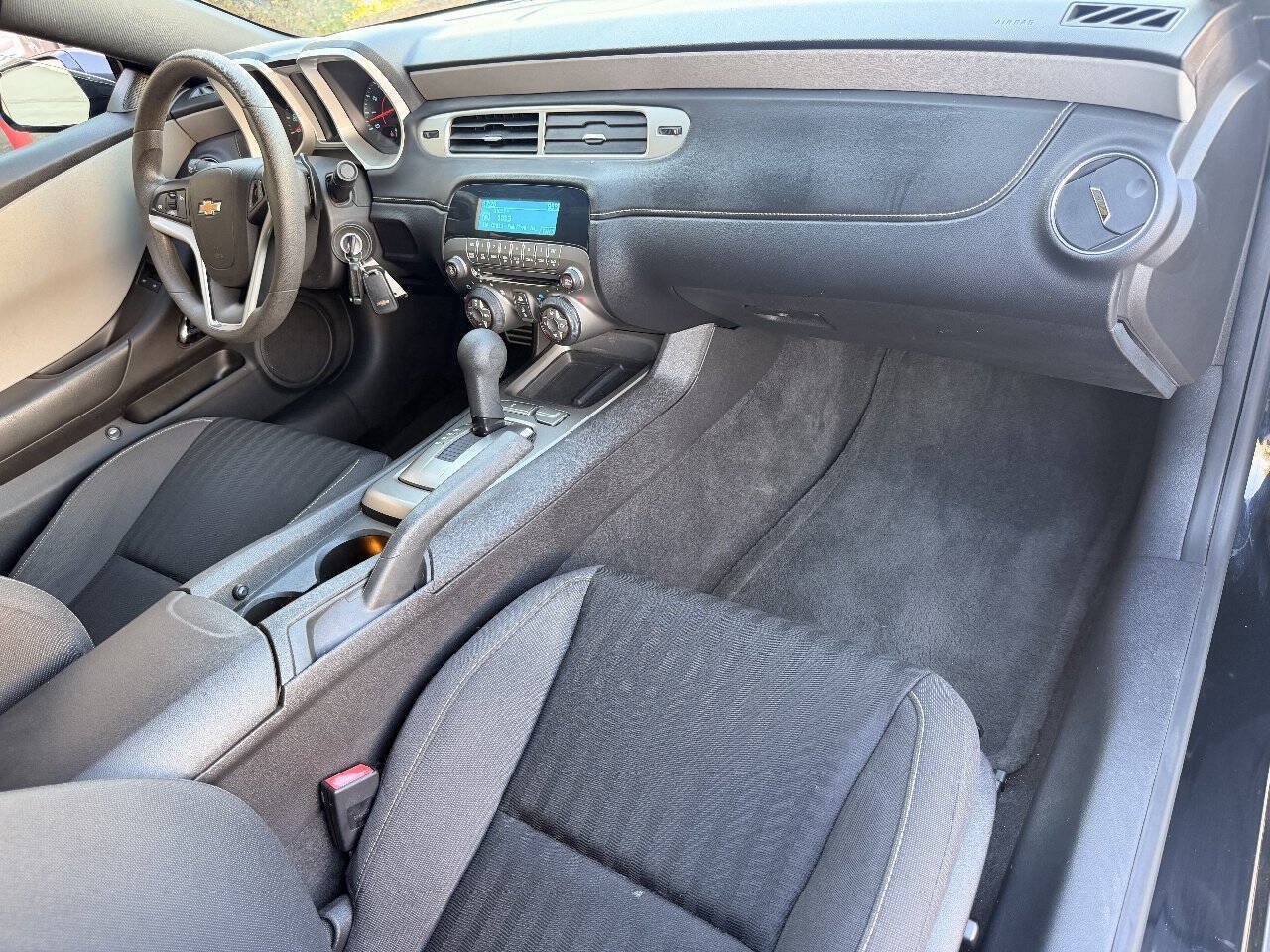 Used 2015 Chevrolet Camaro LS RWD image 25