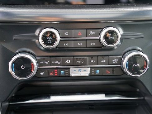 New 2025 Ford F150 Lariat w/ Equipment Group 501A Mid image 15