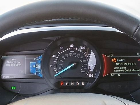 Used 2018 Ford Edge Titanium image 8