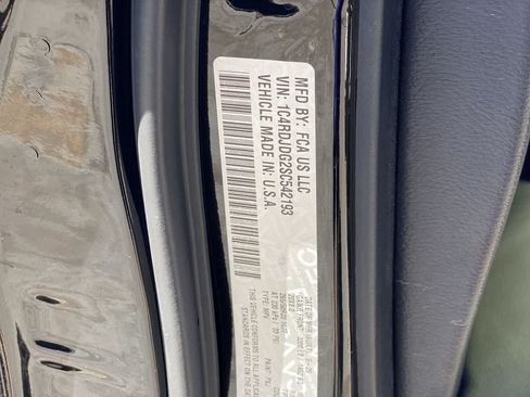 Used 2025 Dodge Durango GT AWD/4WD image 30