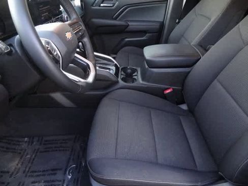 Used 2024 Chevrolet Colorado LT w/ LT Convenience Package image 6