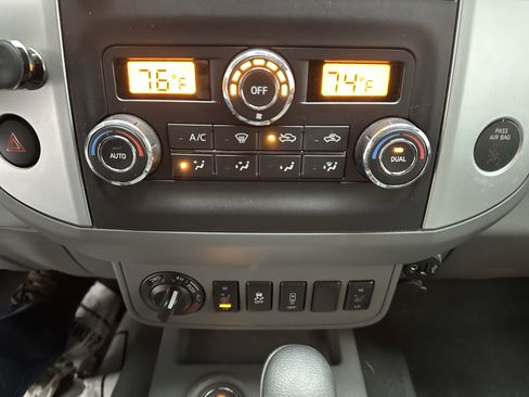 Used 2021 Nissan Frontier SV w/ Midnight Edition Floor Mats image 32