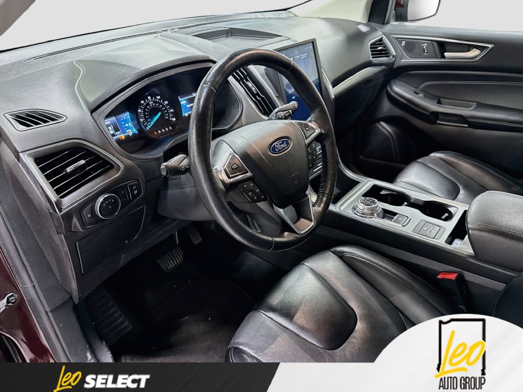 Used 2022 Ford Edge Titanium AWD/4WD image 11