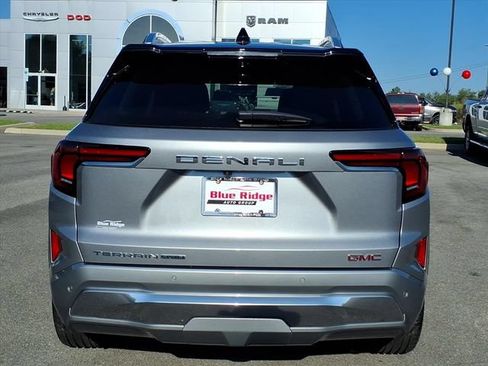 Used 2026 GMC Terrain Denali AWD/4WD image 7