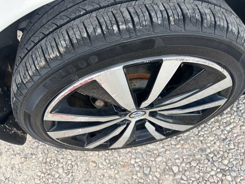 Used 2019 Nissan Altima 2.5 Platinum AWD/4WD image 41
