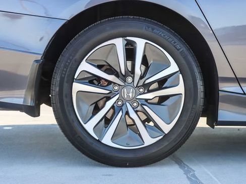 Used 2022 Honda Accord Hybrid image 10