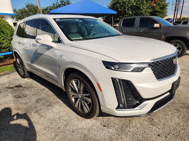 Used 2022 Cadillac XT6 Premium Luxury w/ Technology Package FWD image 1