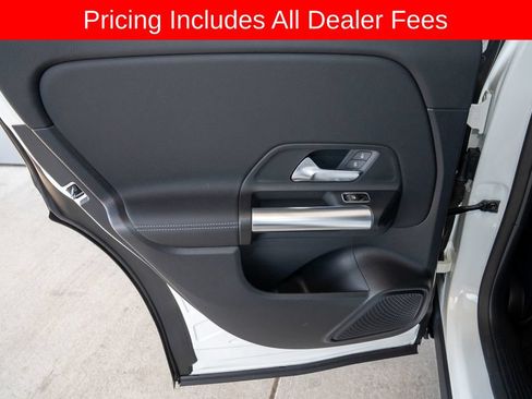 Used 2023 Mercedes-Benz GLA 250 image 9