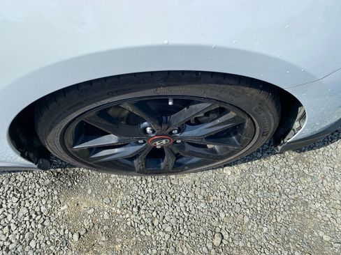 Used 2019 Hyundai Veloster Turbo R-Spec image 14