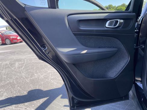 Certified 2023 Volvo C40 P8 Recharge Plus image 11