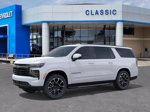 New 2026 Chevrolet Suburban RST w/ Comfort Package AWD/4WD image 2