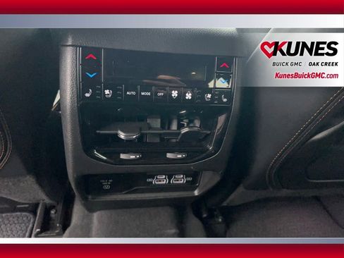 Used 2024 Jeep Grand Cherokee L Summit image 11