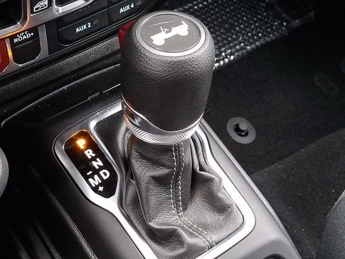 Used 2025 Jeep Wrangler Unlimited Sport S 4xe AWD/4WD image 14