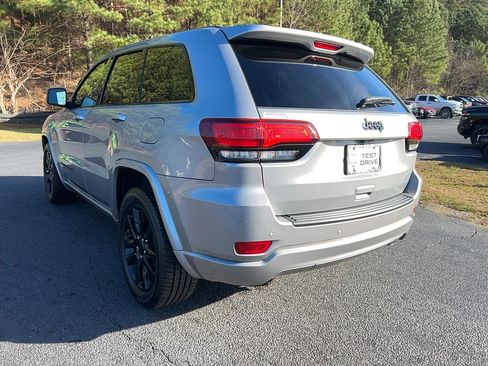 Used 2020 Jeep Grand Cherokee Altitude image 7