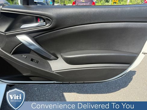 Used 2018 FIAT 124 Spider Classica RWD image 25