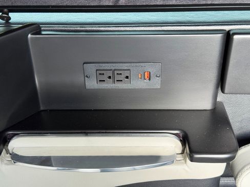 Used 2023 Mercedes-Benz Sprinter 3500 image 46