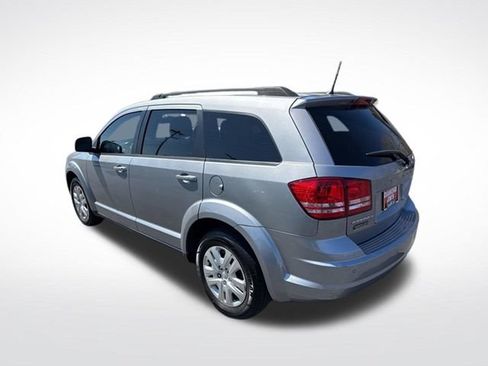 Used 2020 Dodge Journey SE FWD image 5
