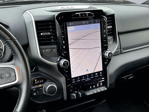 Used 2024 RAM 2500 Big Horn w/ Sport Appearance Package image 7